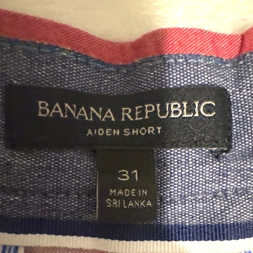 Banana Republic Mens Aiden Short Size 31 Red Slim Fit Cotton Stretch Chino